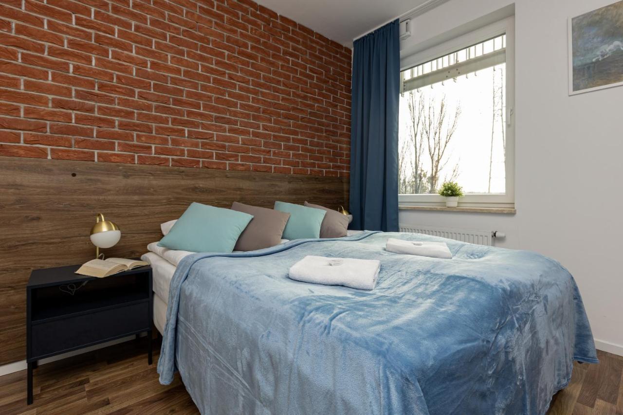 Stacja Wola Apartments With Parking By Noclegi Renters Warsaw Exterior photo