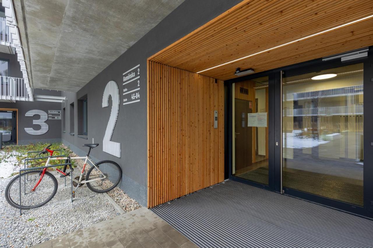 Stacja Wola Apartments With Parking By Noclegi Renters Warsaw Exterior photo