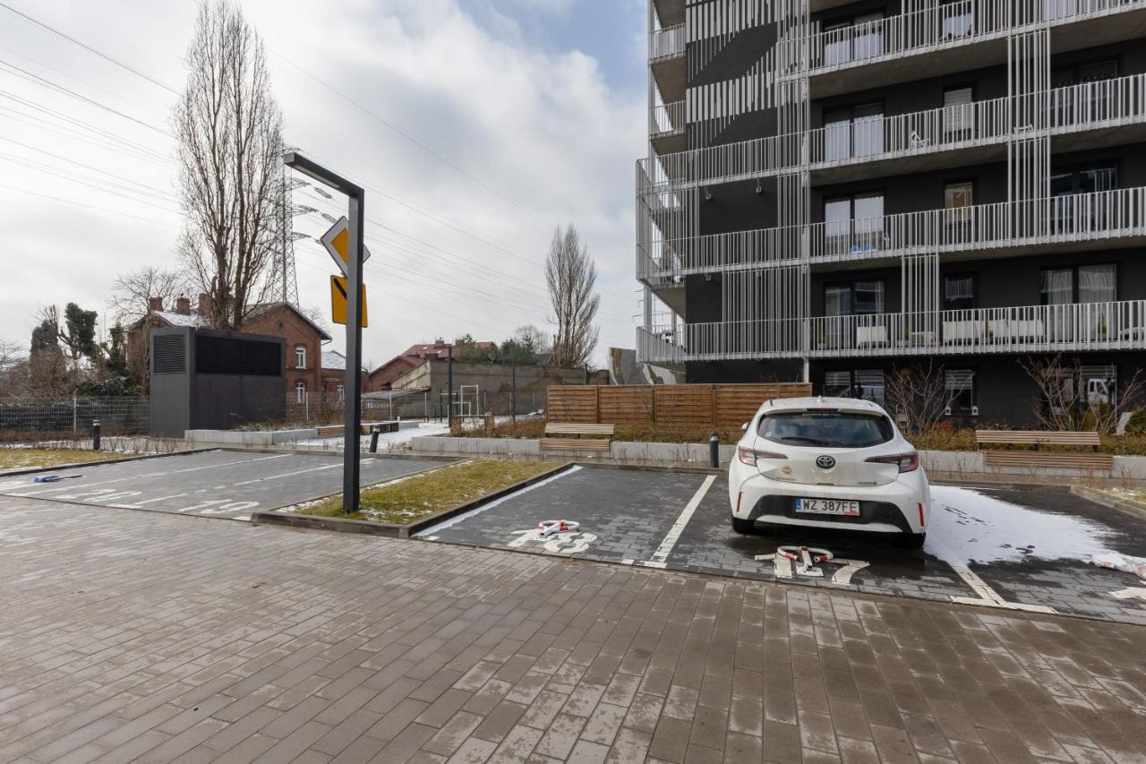 Stacja Wola Apartments With Parking By Noclegi Renters Warsaw Exterior photo